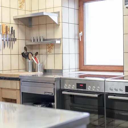 Schreder بيت للعطل *